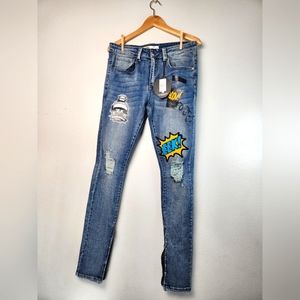 NWT Looney Tunes Slim Fitting Jeans Size 30